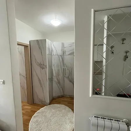 Apartment Stylish And Elegant *