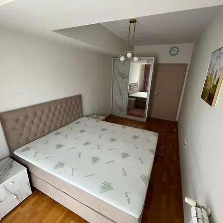 Stylish And Elegant Apartment Skopje